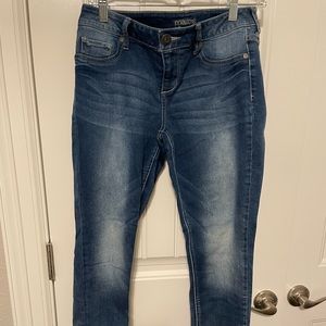Maurice’s brand medium wash jeggings. Great condition!!